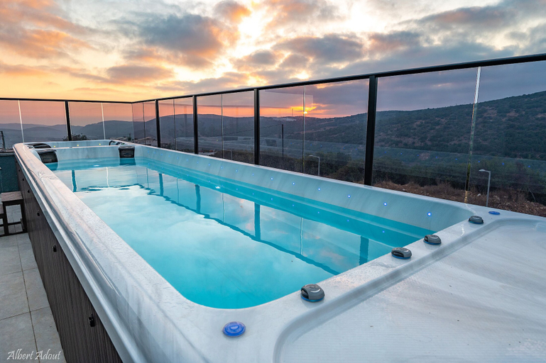 Sport & Beauty 3, Naomi Boutique Suites
