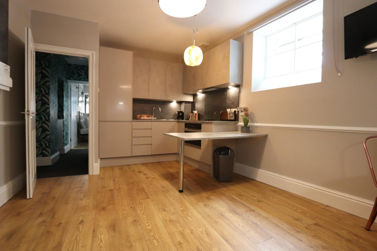 Others 2, Alma Apartments In A Perfect Location, Bristol