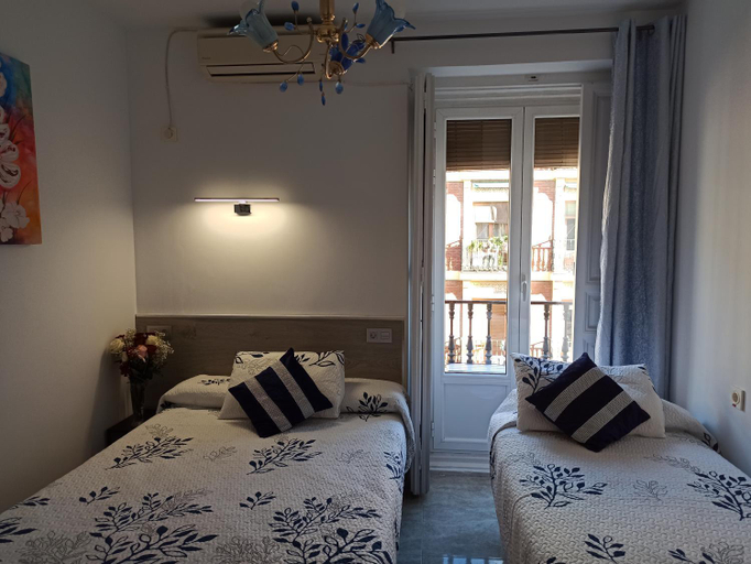 Bedroom 4, Hostal Huespedes Toledo, Madrid