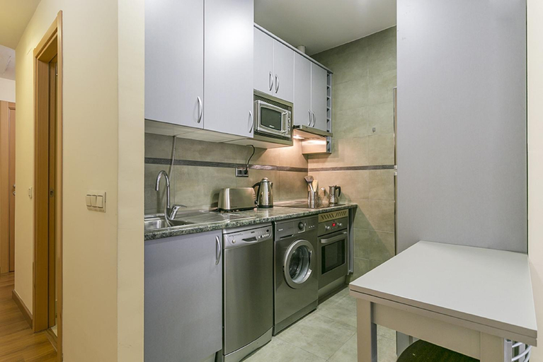 Kitchen 3, Apartments Center Madrid, Madrid