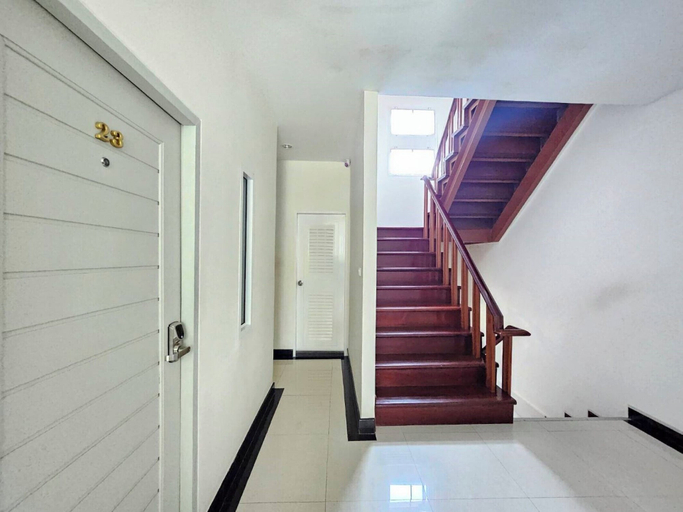 Others 5, Baanpin Hotel and Cafe, Phra Nakhon