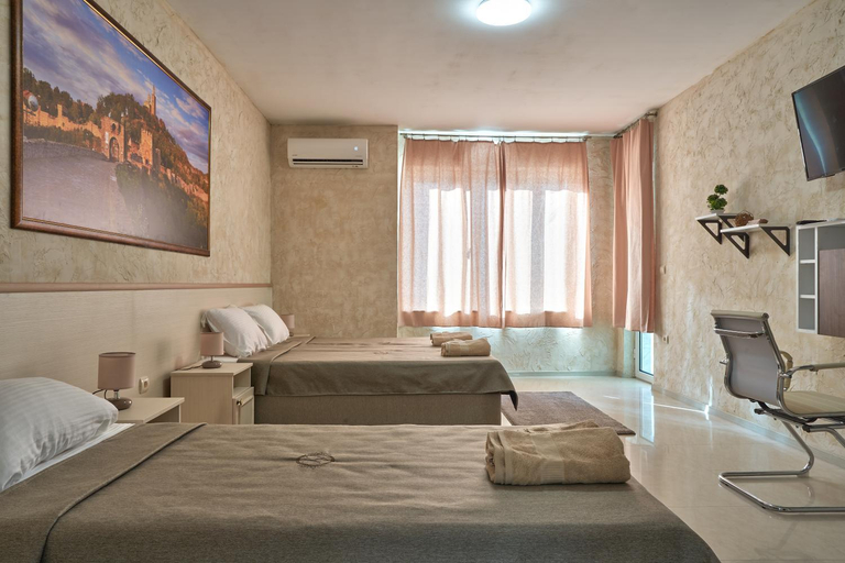 Others 4, Kings View, Veliko Tarnovo