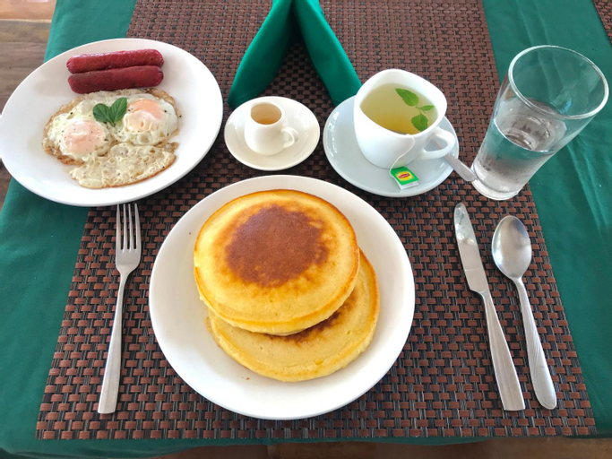 Food & Drinks