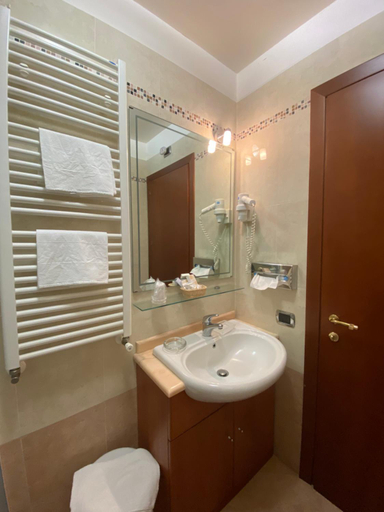 Bathroom 2, Hotel Residence Due Mari, Catanzaro
