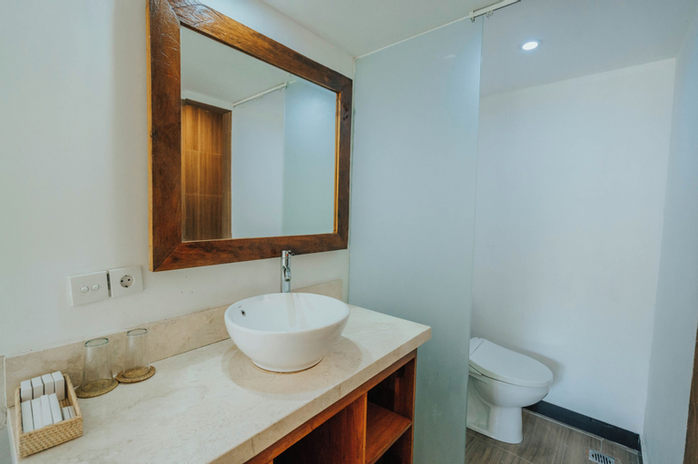 Bathroom 29