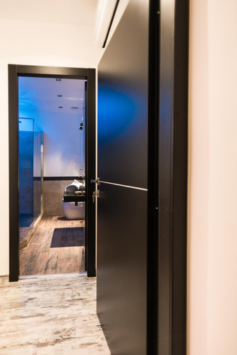 Others 5, Trevi & Pantheon Luxury Rooms, Rome