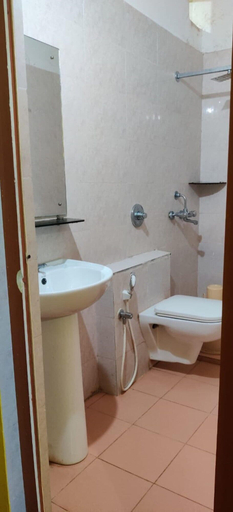 Bathroom 4, Goroomgo Srikhetra Heights Puri, Puri