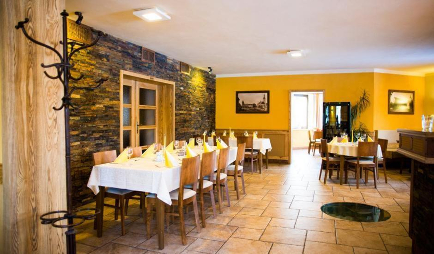 Food & Drinks 3, Penzion - Restaurace Na Myte, Tábor