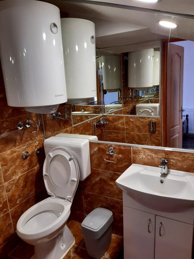Bathroom 4, EasyHedonist, Stara Pazova