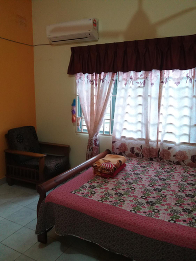 Bedroom 2, Dhia Irdina Homestay, Temerloh