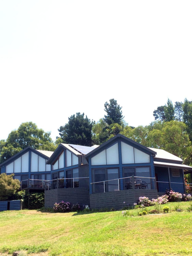 Exterior 10