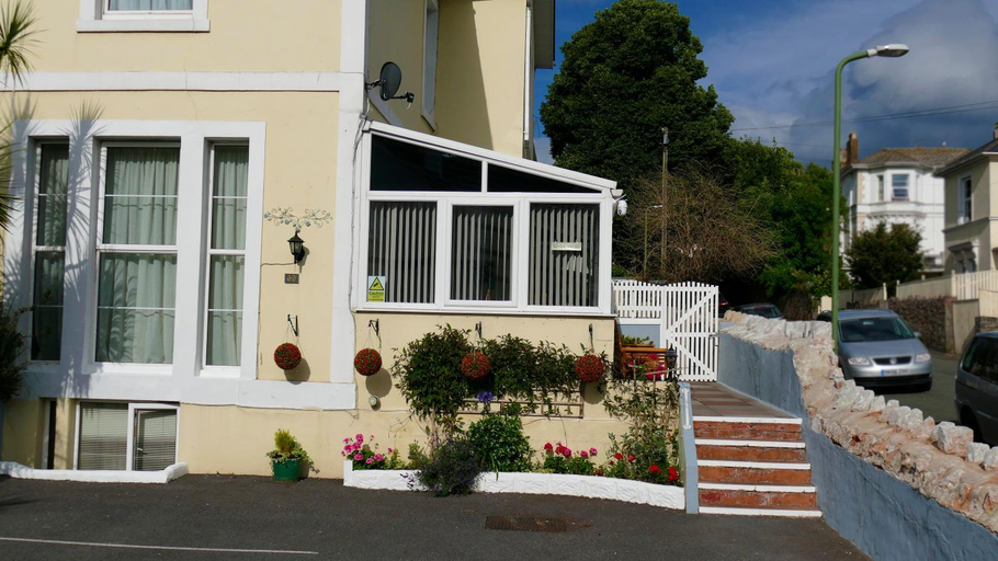 Others 4, Marmalade Bed & Breakfast, Torbay