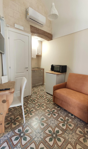 Others 2, Dimora della Nonna-Luxury Home, Bari