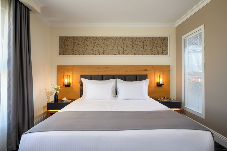 Bedroom 2, OAKS HOTEL