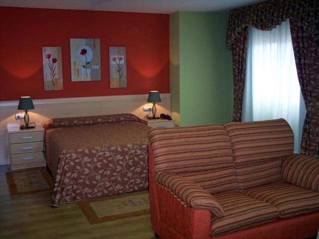 Bedroom 4, Hotel Restaurante Pizzeria ABC, A Coruña