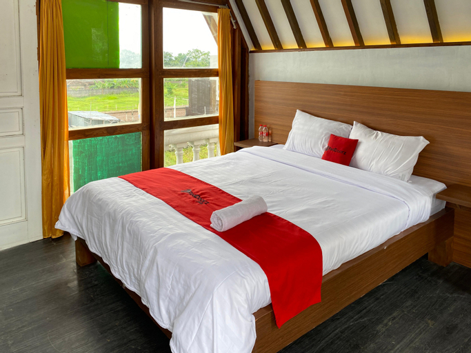 Bedroom 12
