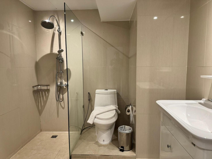 Bathroom 2, Condo Minium Patong Phuket, Phuket Island