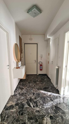 Others 5, ELEONORA'S HOUSE, Trieste
