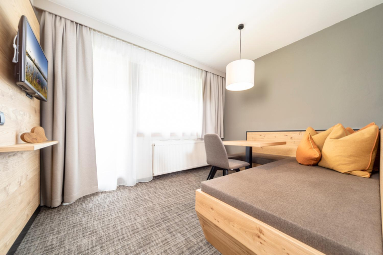 Bedroom 2, Hotel Stockerwirt, Kufstein