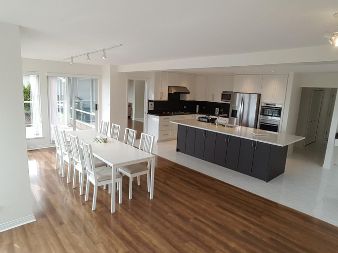 Others 3, Emperial Suites, Greater Vancouver