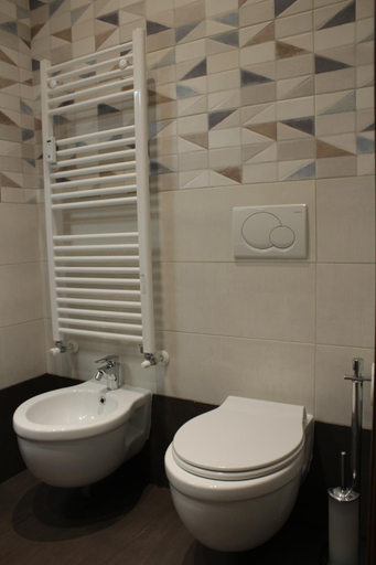 Bathroom 4
