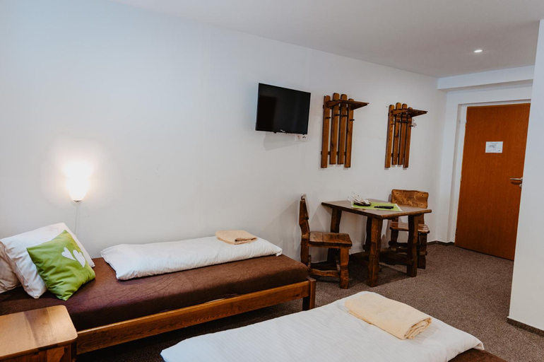 Bedroom 2, Horsky Hotel Popradske Pleso, Poprad