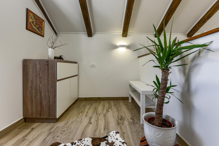 Others 4, Apartment Yula, Zadar