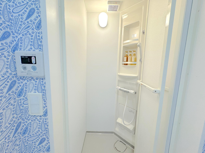 Bathroom 2, Onna Villas, Onna