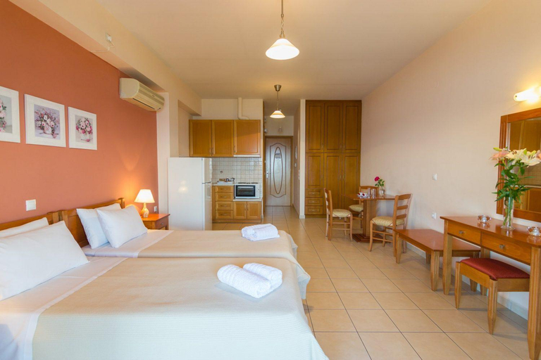 Bedroom 2, Polichni, Peloponnese