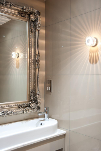 Bathroom 2, Rooms at number one, Kent