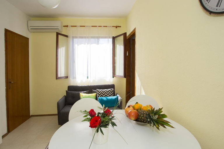 Bedroom, Great Located Family Apartments, Marina