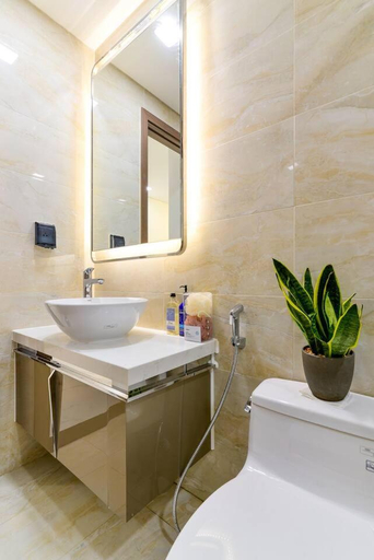 Bathroom 3, VINHOMES CENTRAL PARK LUXURY APARTMENT, District 2