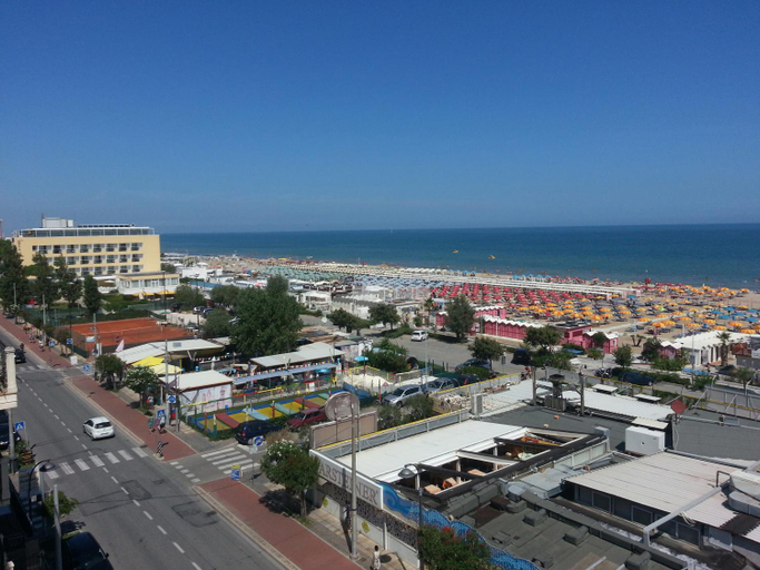 Others 4, Hotel Adelphi, Rimini
