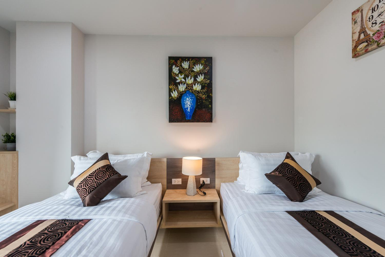 Bedroom 13