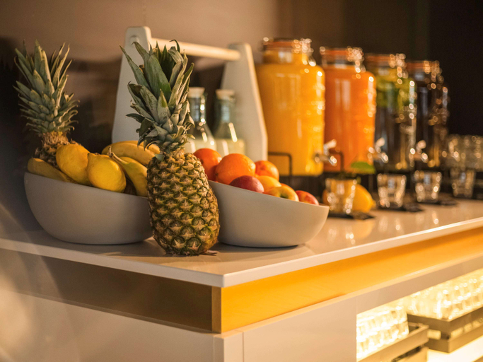 Food & Drinks 5, ibis Styles Arnhem Centre, Arnhem