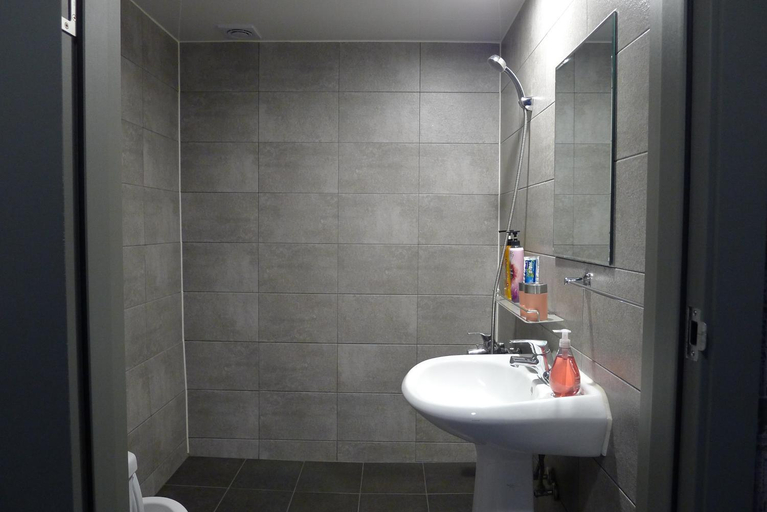 Bathroom 3, The House Hostel, Goseong