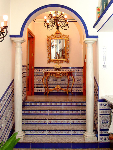 Others 5, Hostal San Francisco, Málaga