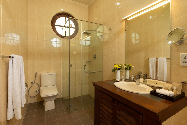 Bathroom 2, Jetwing Hoffmann Bungalow, Welimada