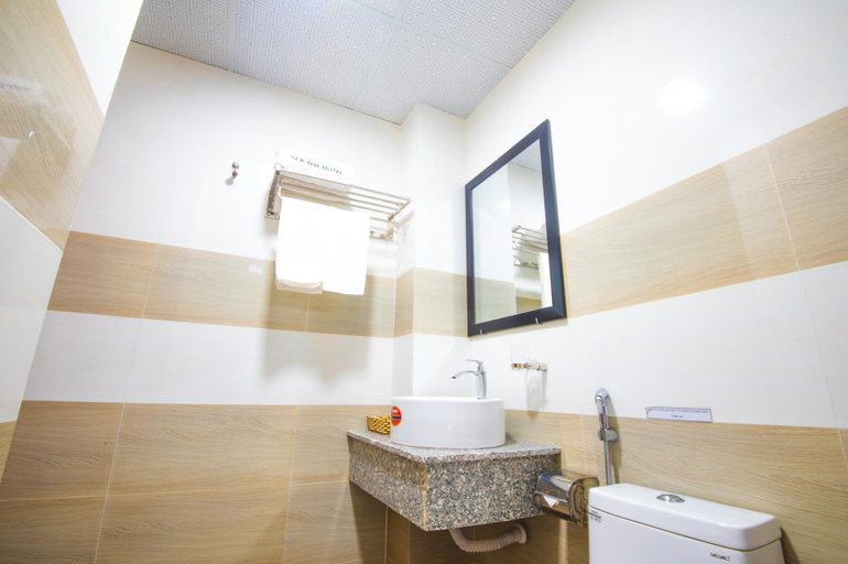 Bathroom 4, NEW DAY HOTEL, Qui Nhơn