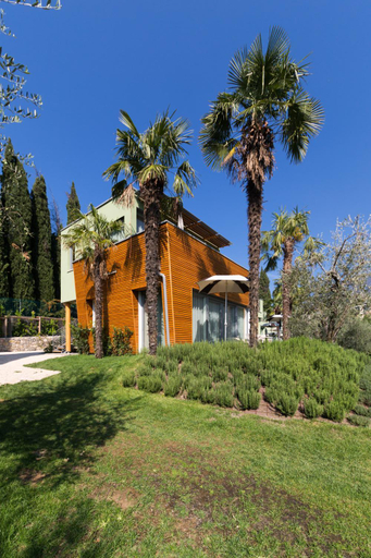 Others 4, Hotel Maximilian, Verona