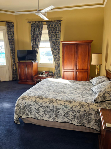 Bedroom 2, The York Palace Accommodation, York