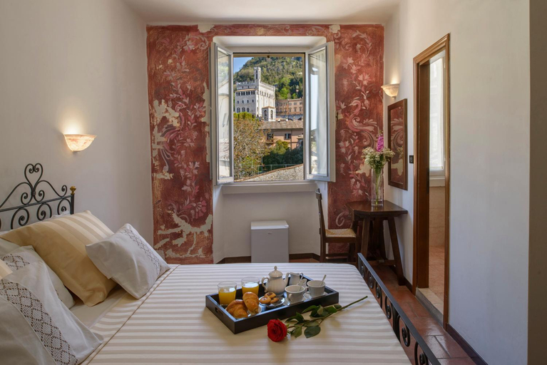 Bedroom 3, Hotel Porta Marmorea, Perugia