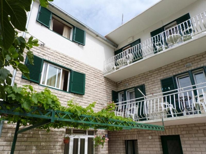 Others 5, Apartments Villa Antony, Gradac
