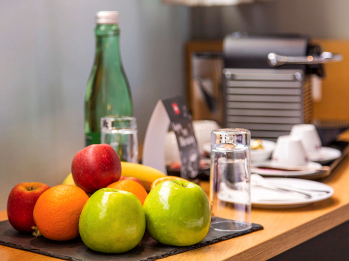 Food & Drinks 5