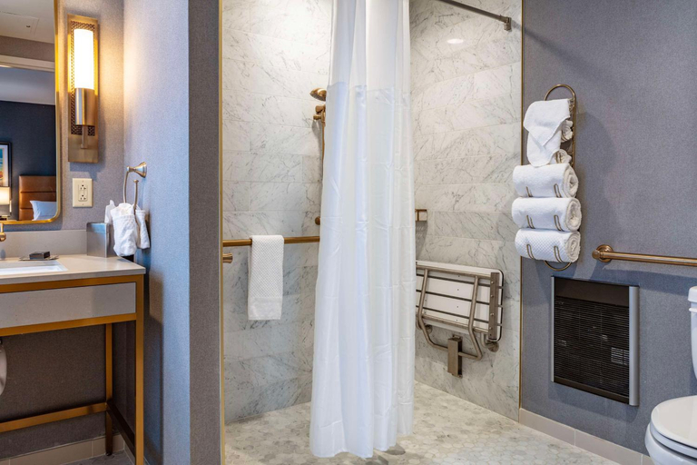 Bathroom 11