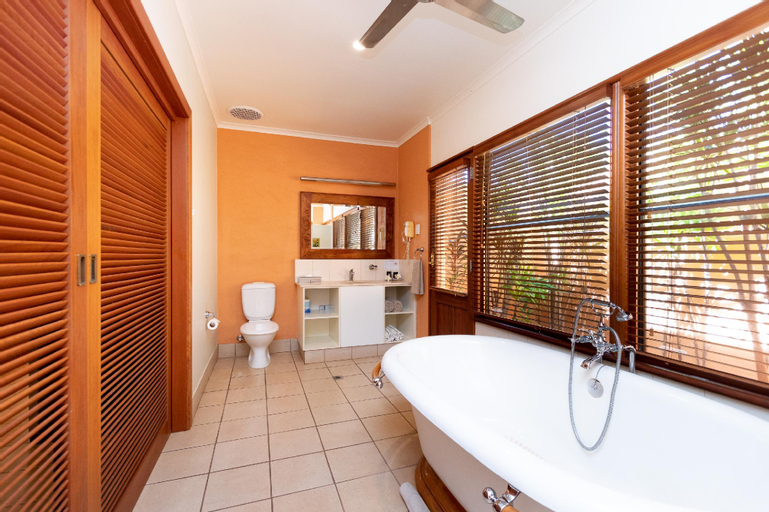 Bathroom 8