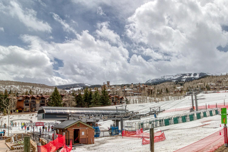 1 Bath Studio Apartment in Snowmass Village, Pitkin