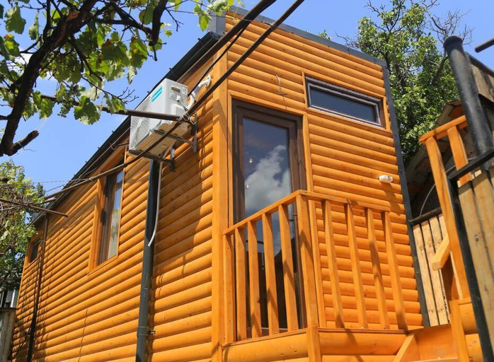 Exterior view 4, C`est la vie, Mtskheta