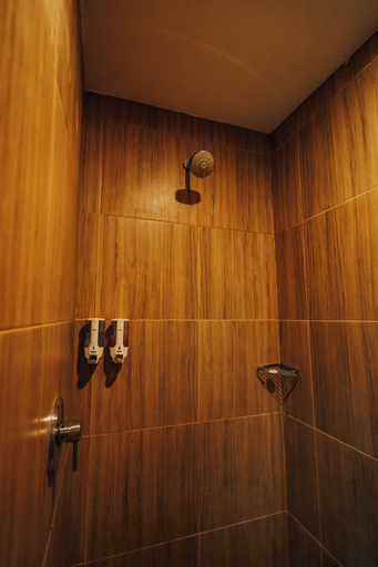 Bathroom 30