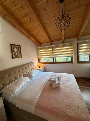 Bedroom 4, Alimeti Guesthouse, Beratit